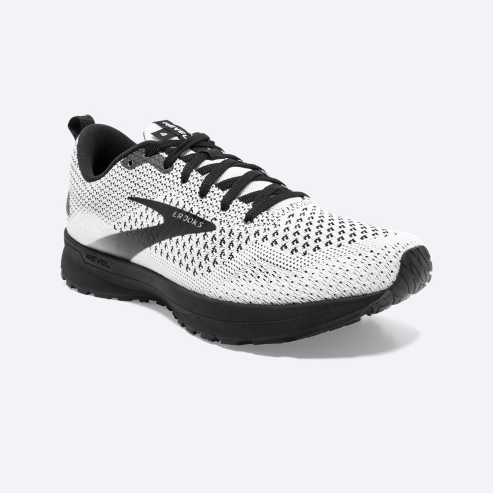Brooks Revel 4